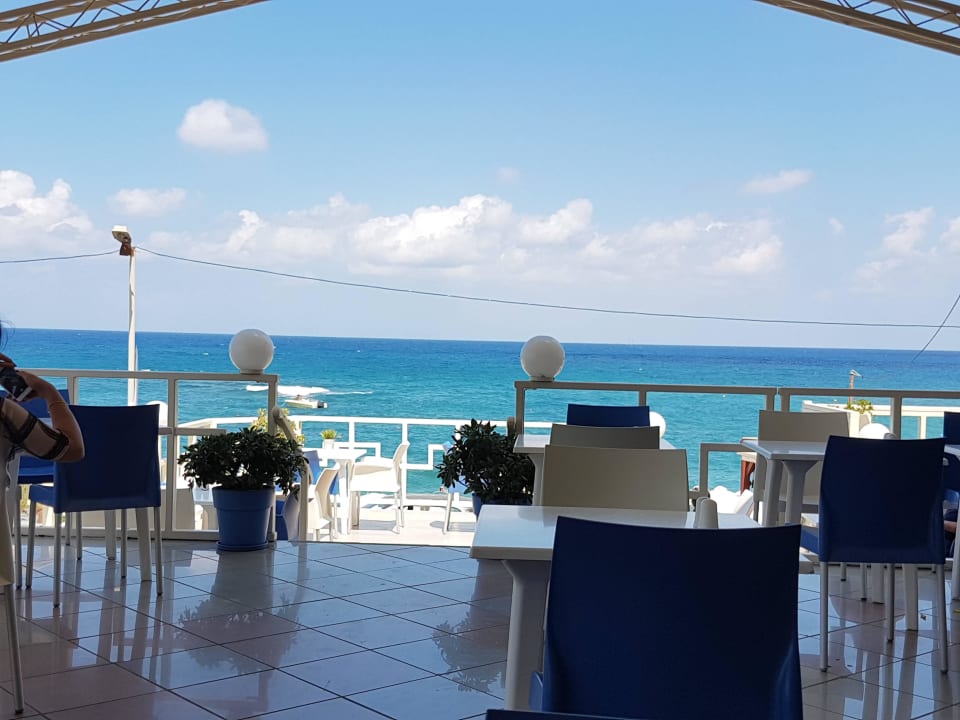 Ausblick von der Terasse Hotel Evelyn Beach