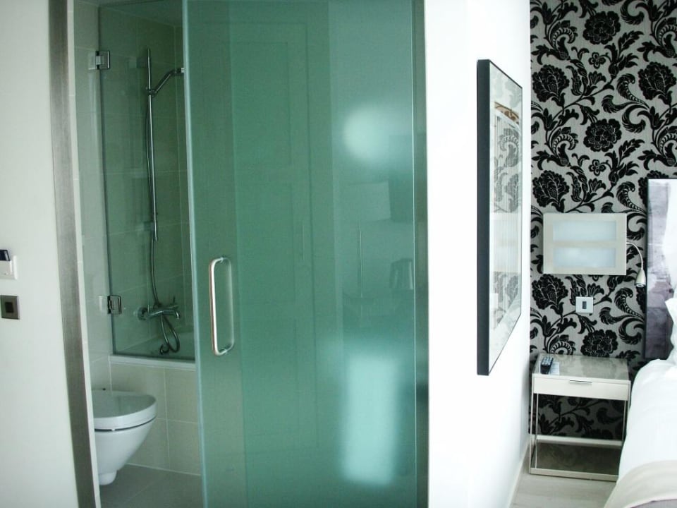 Zi 504 - Bad Hotel H10 London Waterloo