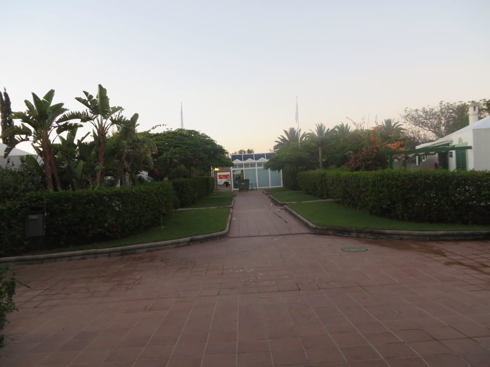 Rezeption von weiten Bungalows Cordial Sandy Golf