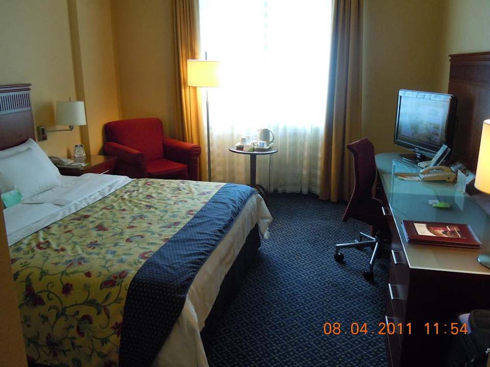 Blick ins Superior-Zimmer Hotel Courtyard by Marriott Warsaw Airport