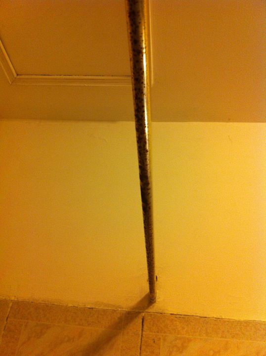 Rostige Duschstange Hotel Quisisana