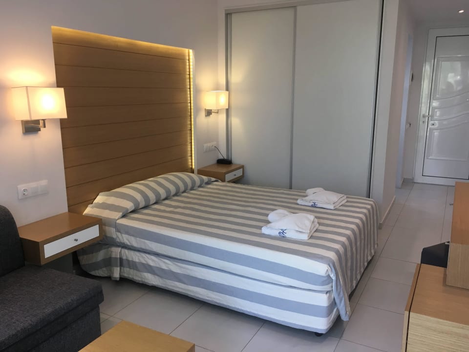 Zimmer HARPIN Happy Days Beach Hotel