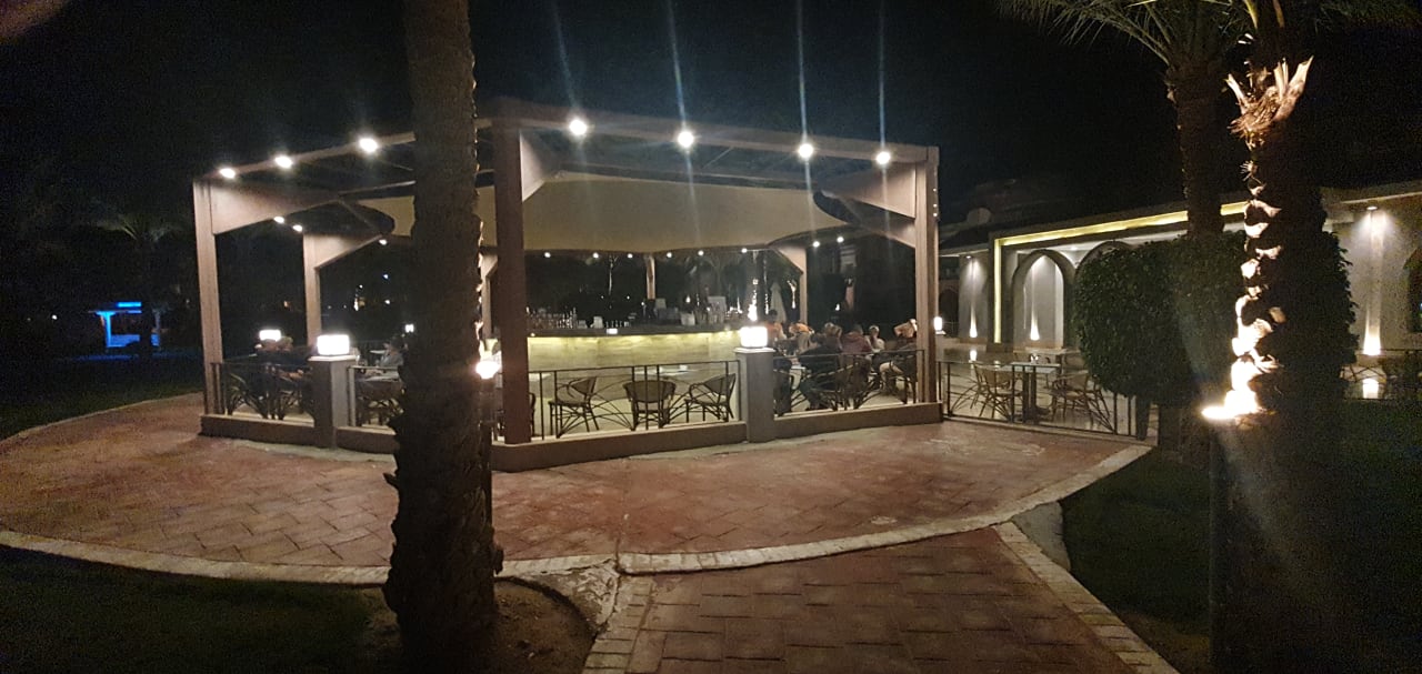 Gastro Serenity Alpha Beach