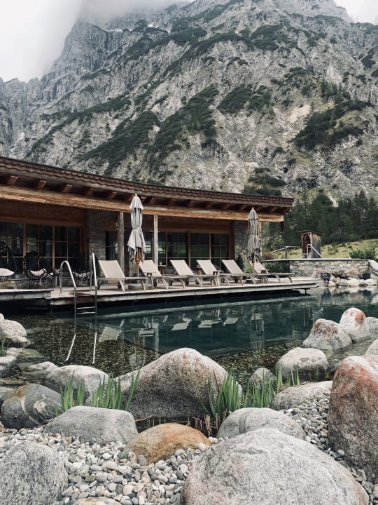 Pool Gramai Alm alpengenuss & natur spa