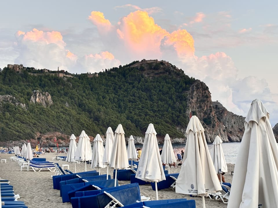 Strand Riviera Hotel & Spa