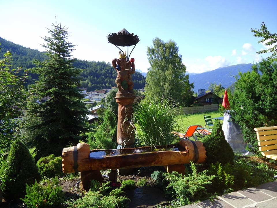 Sehr gepflegte Gartenanlage Hotel Engl Hof