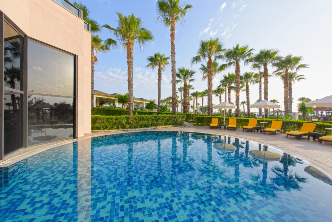 Pool Justiniano Park Conti