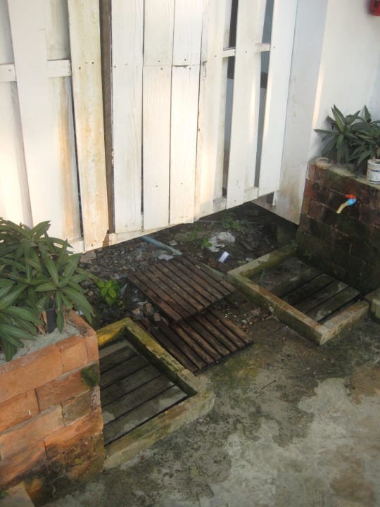 Neben dem Bungalow, wunderschön Siam Bay Resort