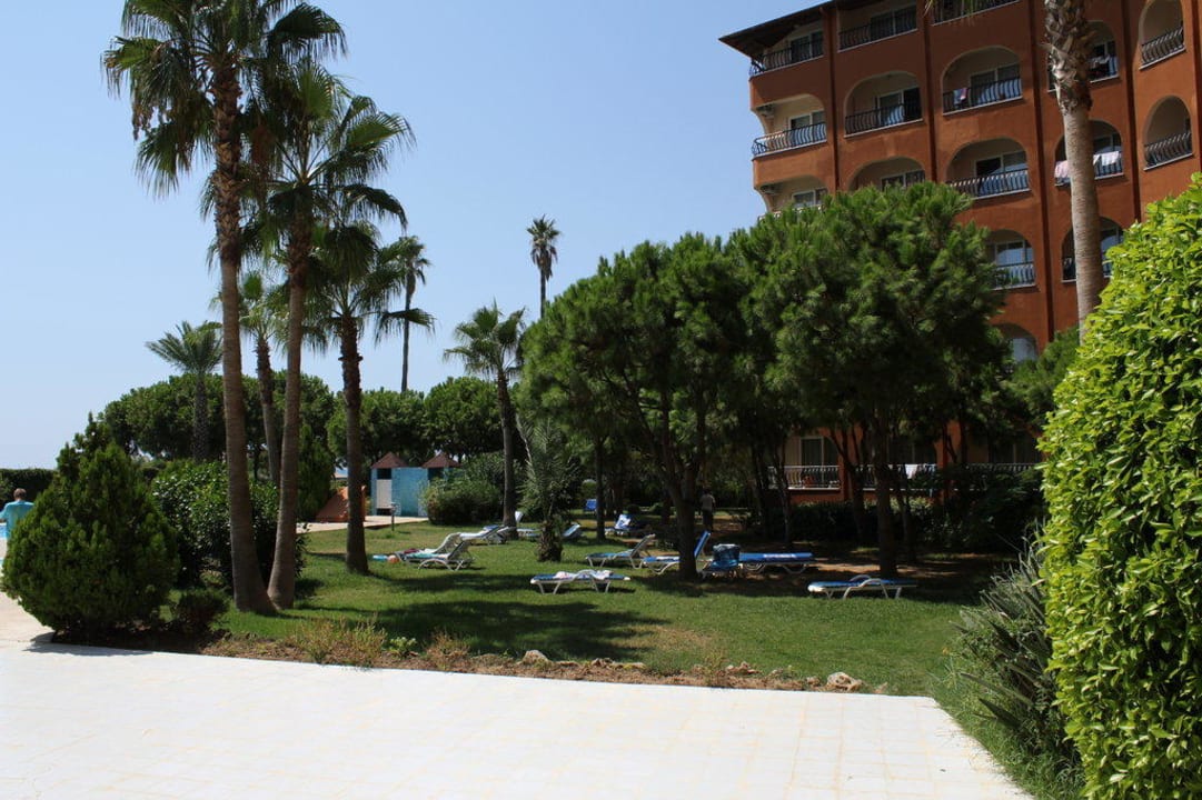 Garten / "Ruhepool" Club Turtas Beach Hotel