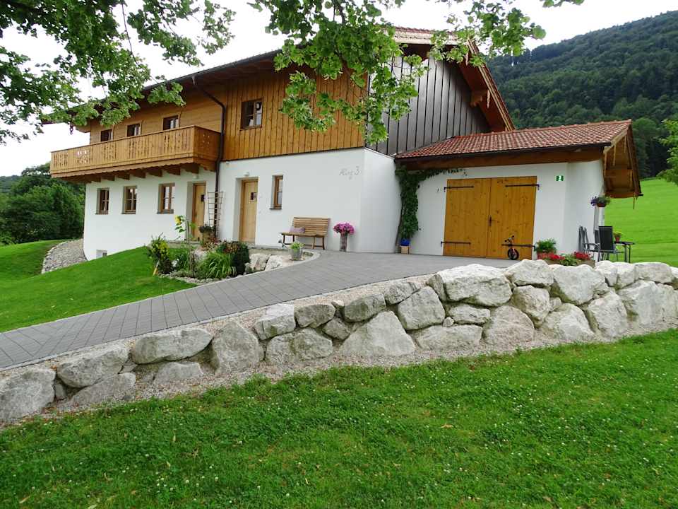 Gartenanlage Ferienwohnung Almflair