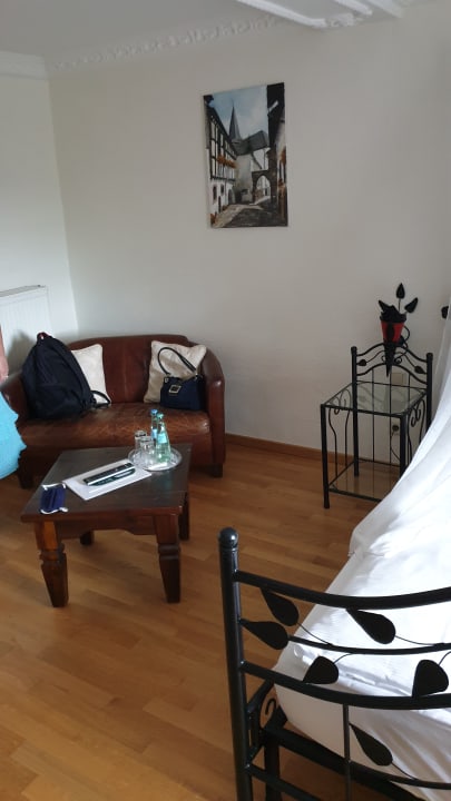 Zimmer Burghaus & Villa Kronenburg