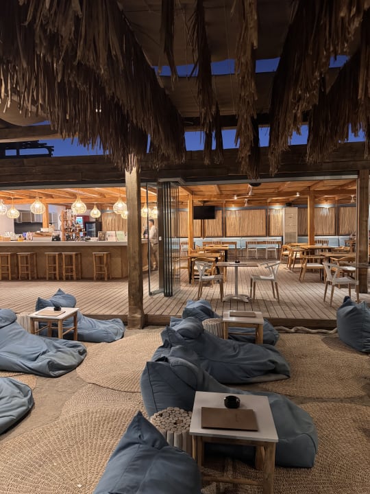 Gastro Paralos Lifestyle Beach