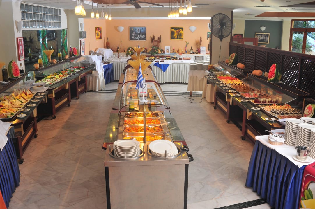 Buffet Hydramis Palace Beach Resort