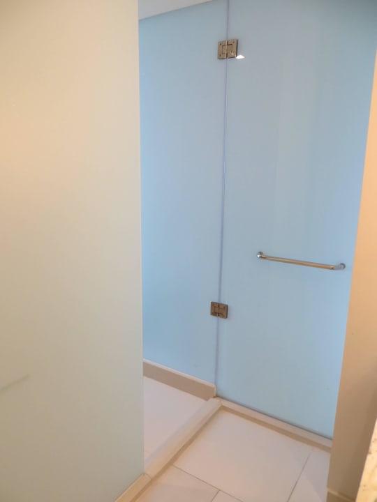 Bad Holiday Inn Express Bangkok Siam