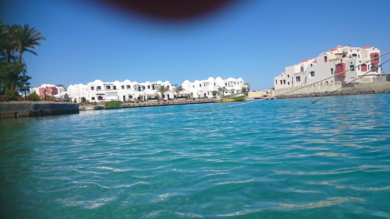 Ausblick vom Meer zum Strand Arabella Azur Resort