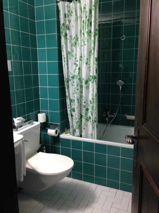 Badezimmer Hôtel de Gruyères