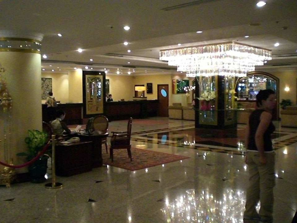 Lobby Hotel Windsor Plaza