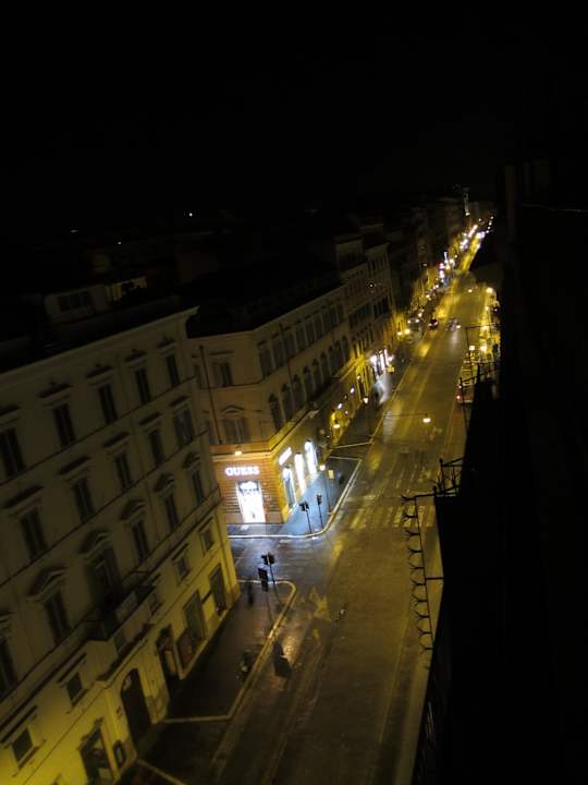 Вид с балкона Hotel Esposizione