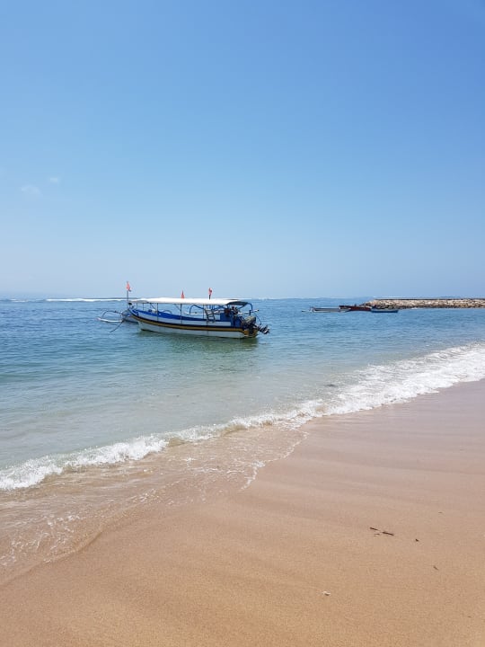 Strand Segara Village Hotel