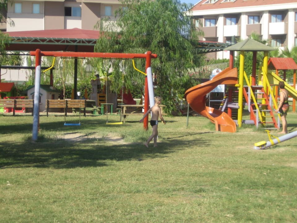 Sielplatz mit Überdachtem Sandkasten Hane Family Resort