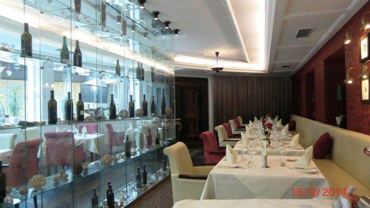 Restaurant 1 The Alpine Palace