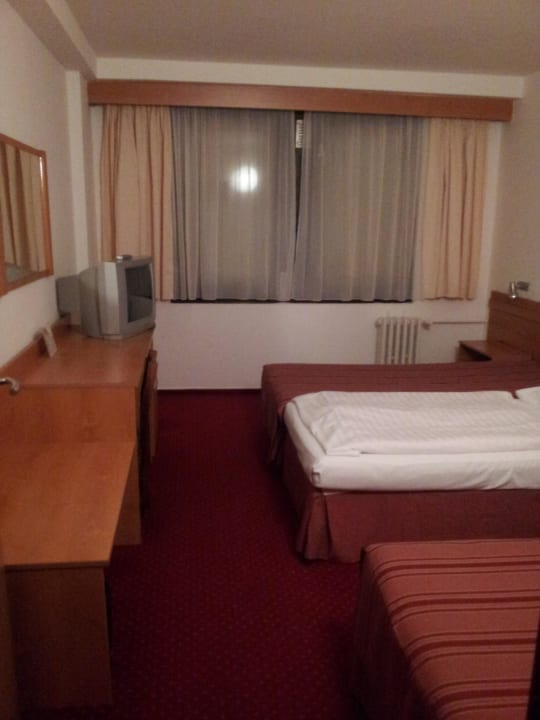 Zimmer Hotel Globus