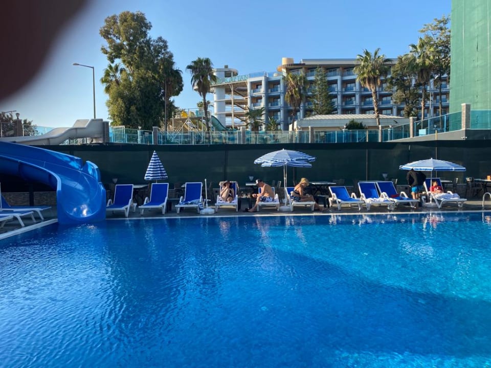 Pool Relax Beach Hotel