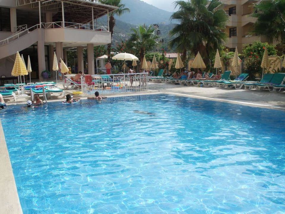 basen Club Hotel Anjeliq