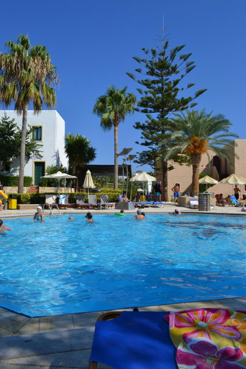 Basen Sirios Village Hotel & Bungalows