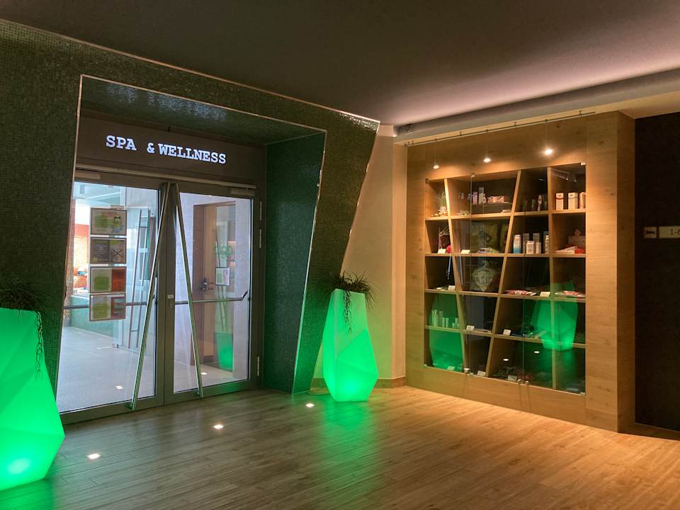 Pool AIGO welcome family