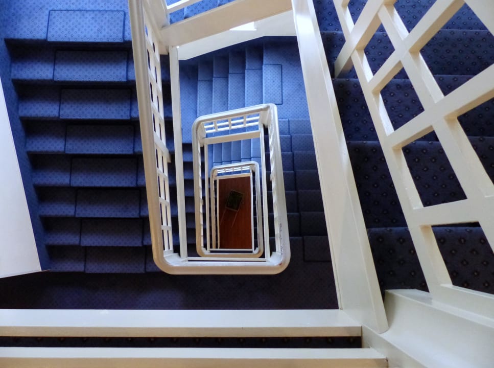 Endlose Treppen zu den Zimmern Hotel Xenia