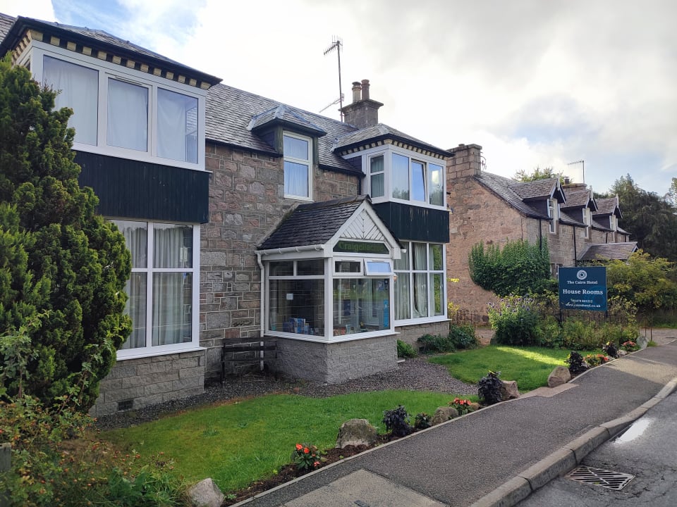 Außenansicht Cairn Hotel  Inn