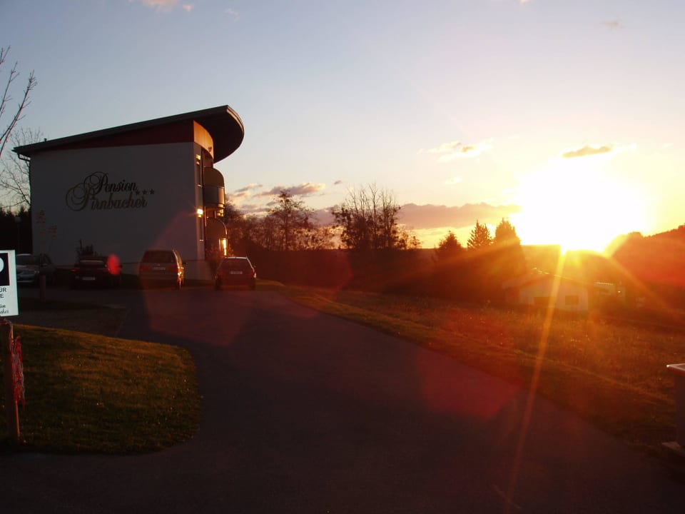 Unser Haus im Sonnenaufgang Solens Land Guest House