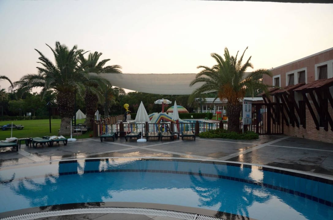 Kinder Pool Megasaray Club Belek