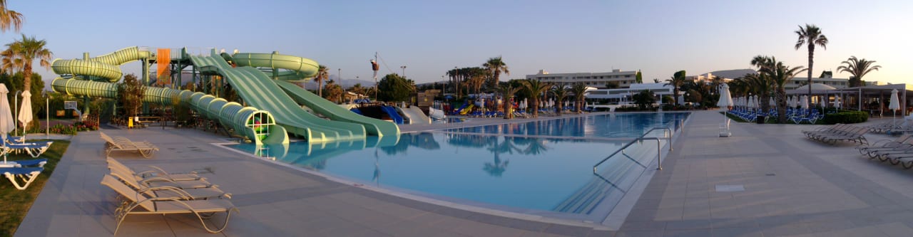 Pool und Poolbar Lyttos Beach Hotel