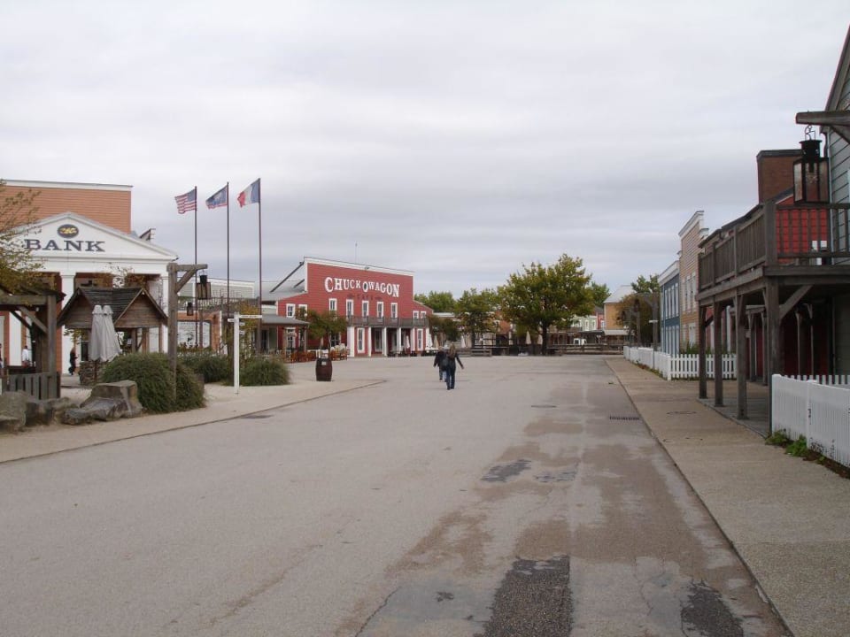 Strasse im Hotel Chayenne Disney's Hotel Cheyenne
