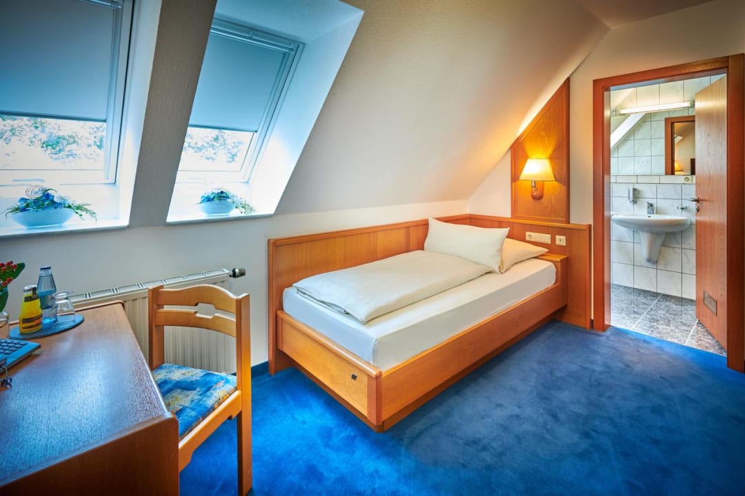 Zimmer Hotel Gasthof Zur Post in Lauf