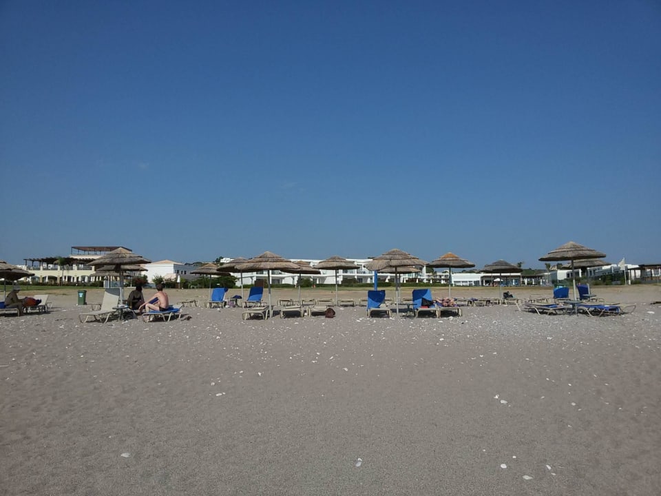 10 Asterias Beach Resort