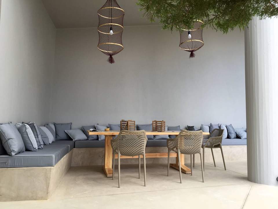 Outside dining area Mama La Roosa