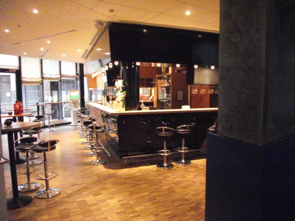 Bar ab 11.00 Uhr geöffnet Hotel Novotel Hannover