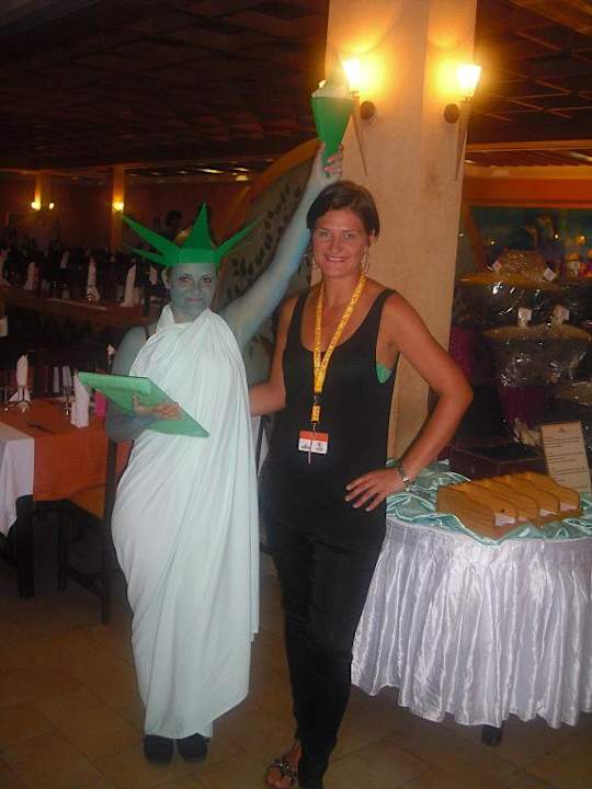 Animation Caro und Sahra Hotel Paradis Palace
