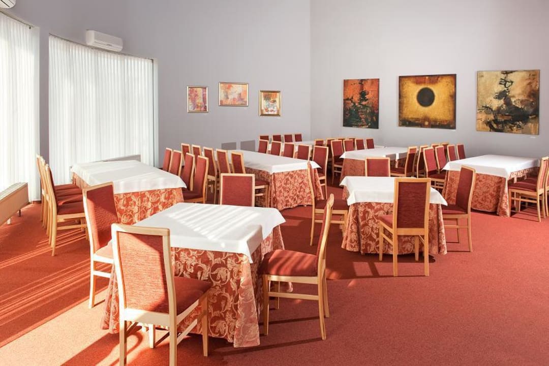 Restauracja  HOTEL A4 Airport Kraków MOP Morawica