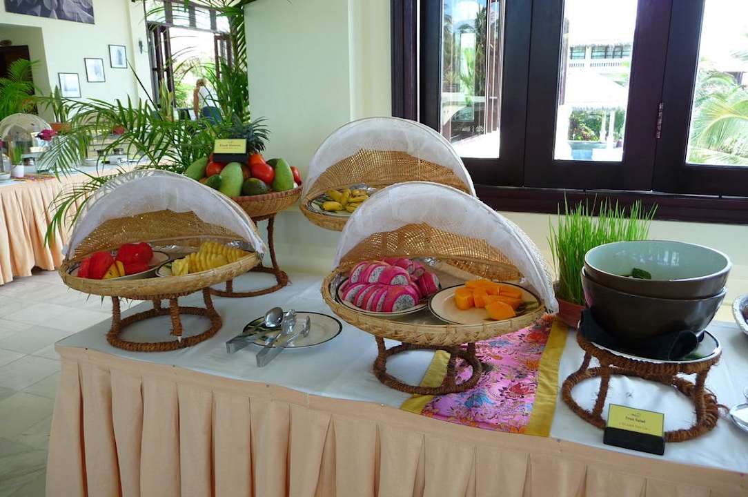 Frische Früchte zum Frühstück Allezboo Beach Resort & Spa