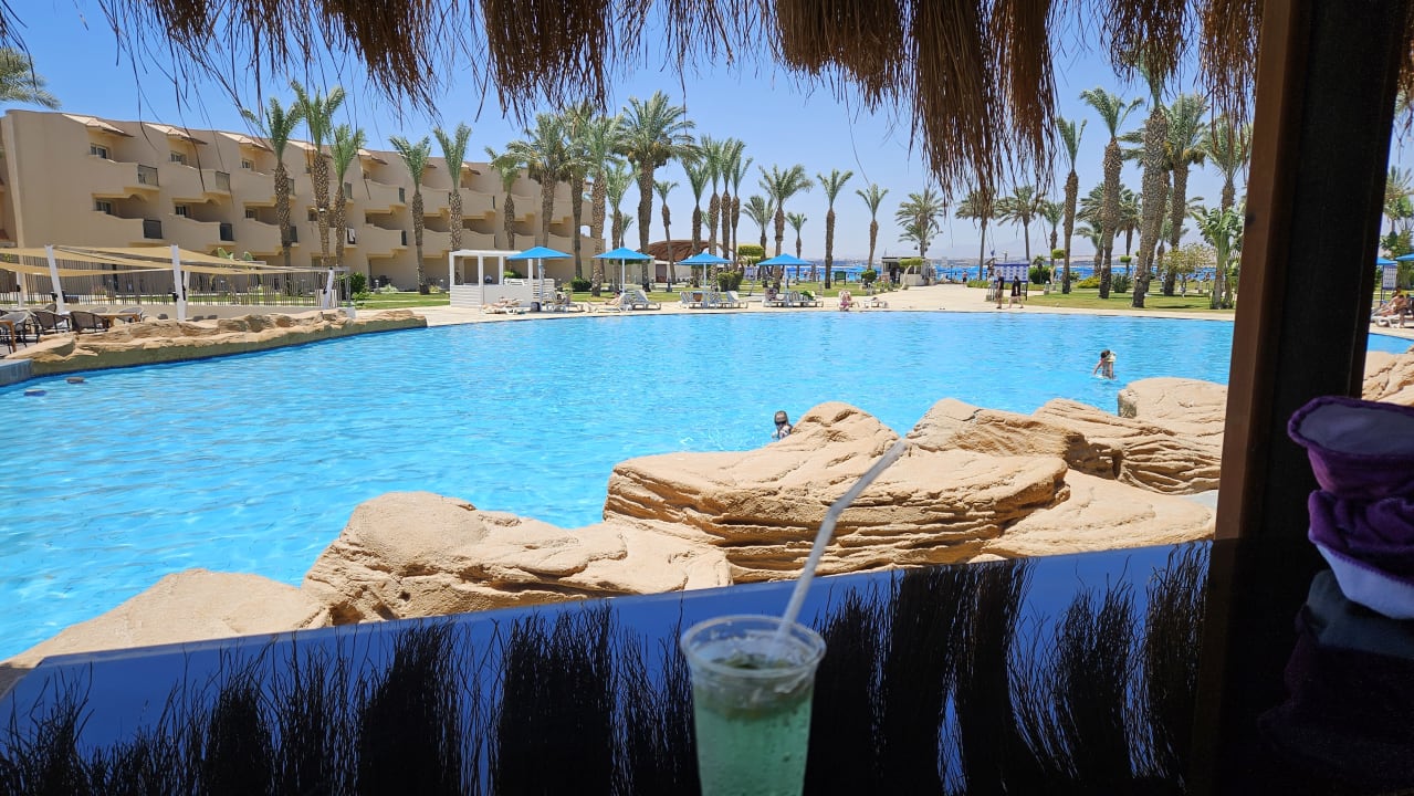 Pool Pyramisa Beach Resort Sahl Hasheesh