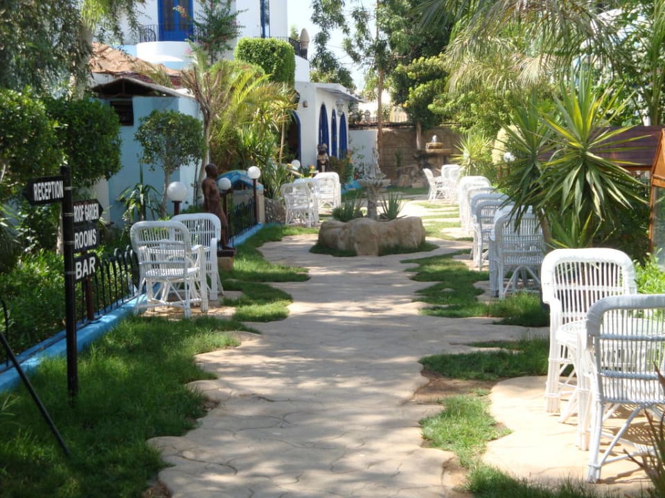 Weg von der Rezeption zur Anlage Hotel Gezira Garden