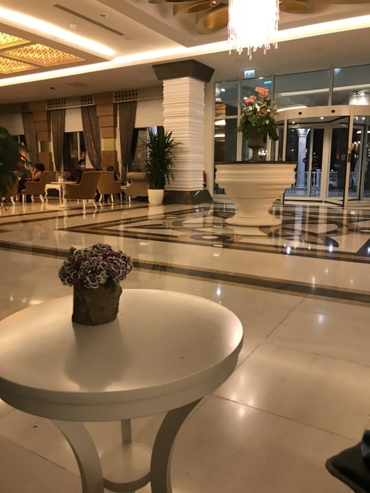 Lobby Side Royal Palace Hotel & Spa