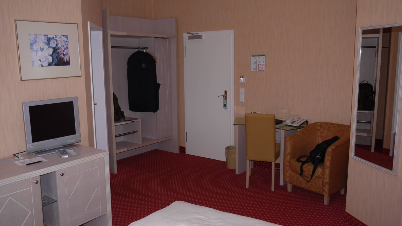 Vom Bett zum Ausgang (Zimmer) Hotel Stadt Kappeln