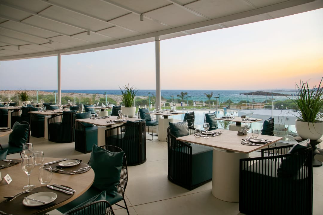 Gastro NissiBlu Beach Resort