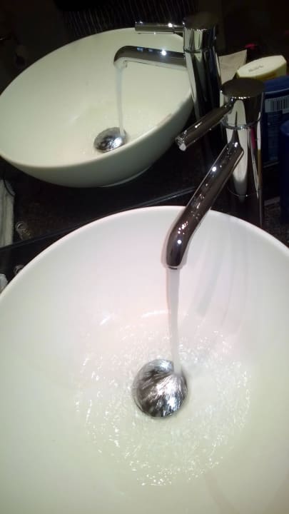 Badezimmer Ausstattung   Motel One Hamburg-Alster