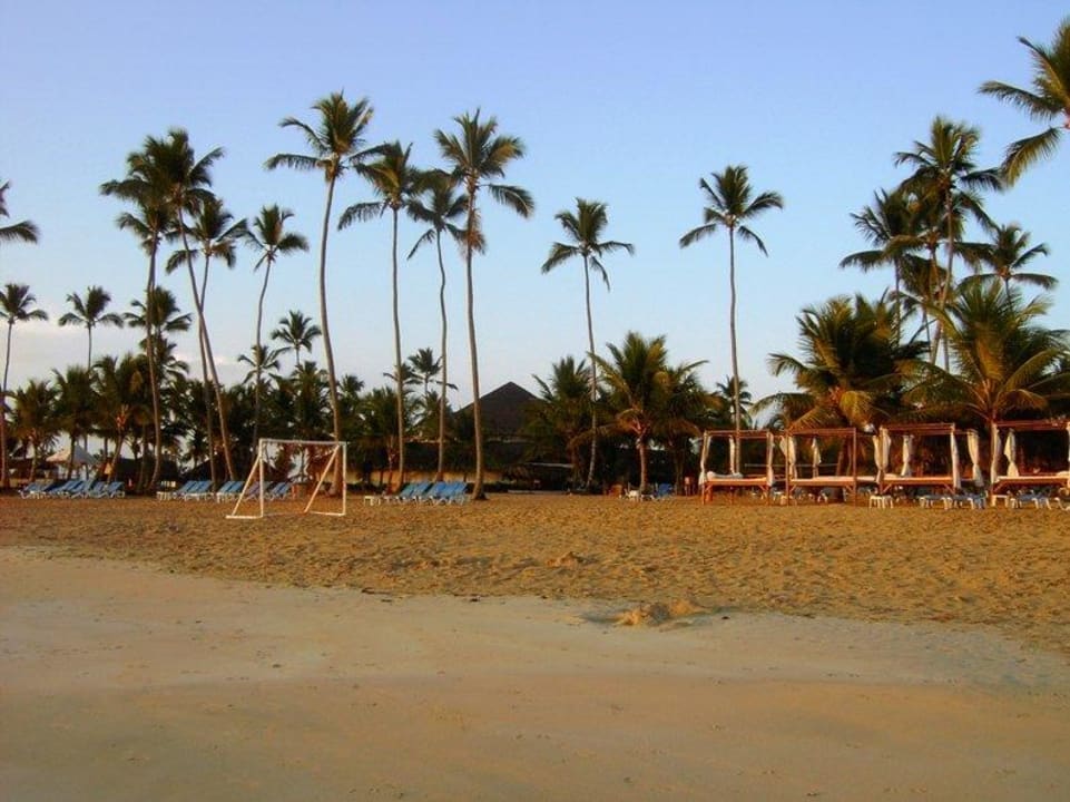 Strand früh morgens Wyndham Alltra Punta Cana